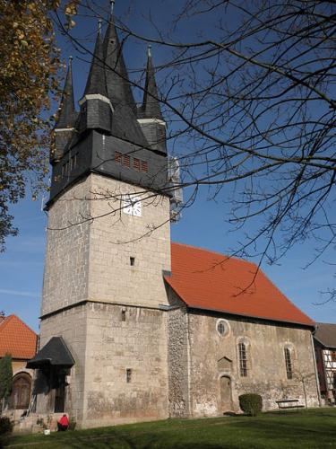 Kirche-Treba-alt